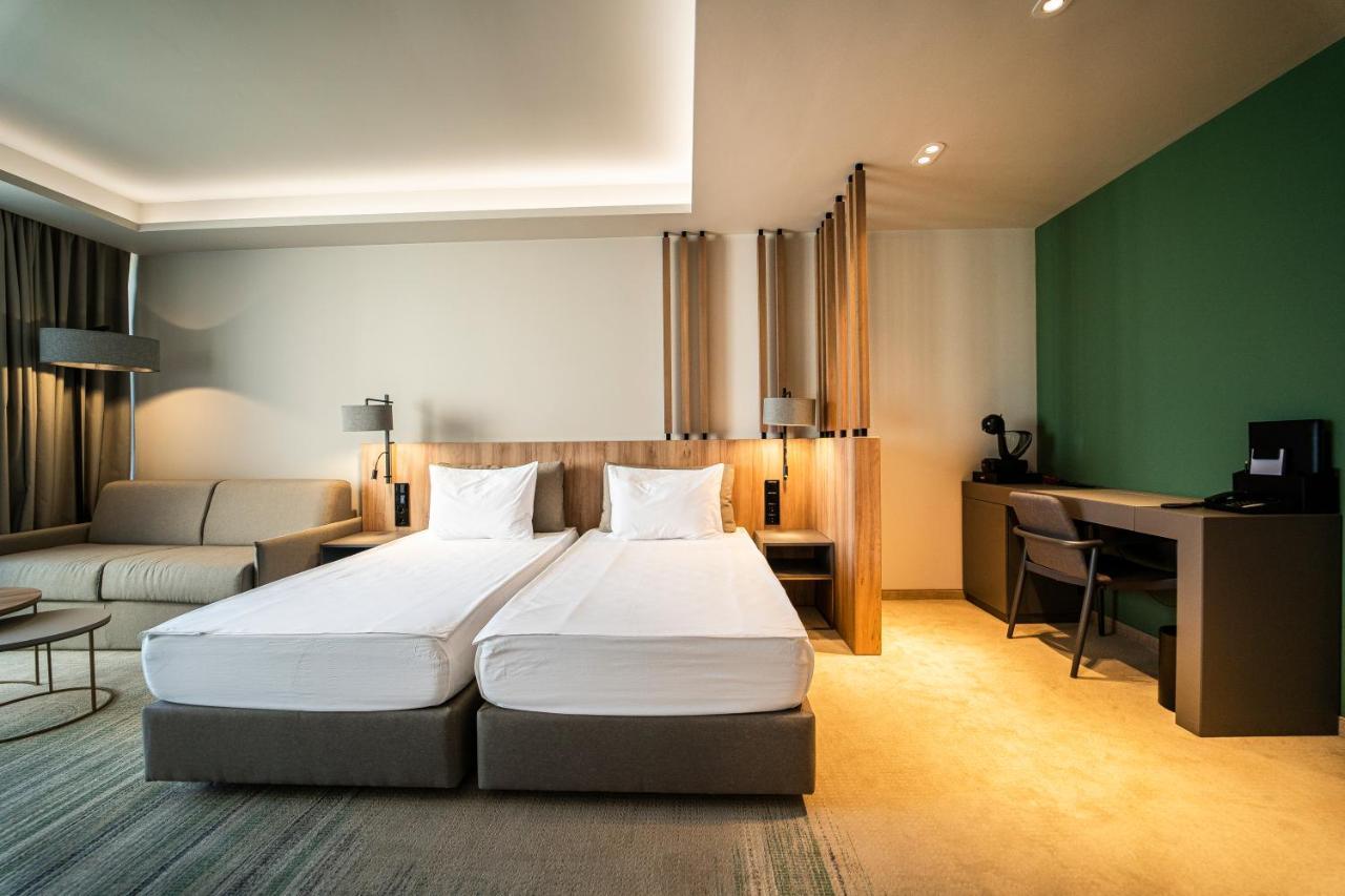 Hvd Reina Del Mar - Premium Spa Service & Free Parking Obzor Esterno foto